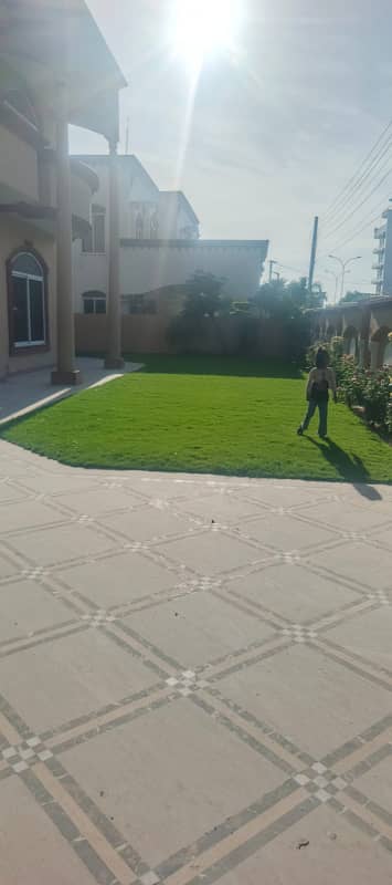 Big 2 Kanal Laxuary House Available For Rent In Cantt Avenue Society Near Tariq Road Cantt