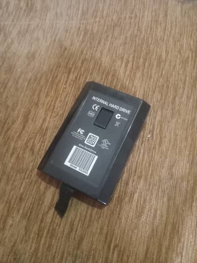 XBOX 360 HARD DRIVE 300GB  WITH 100 GAMES