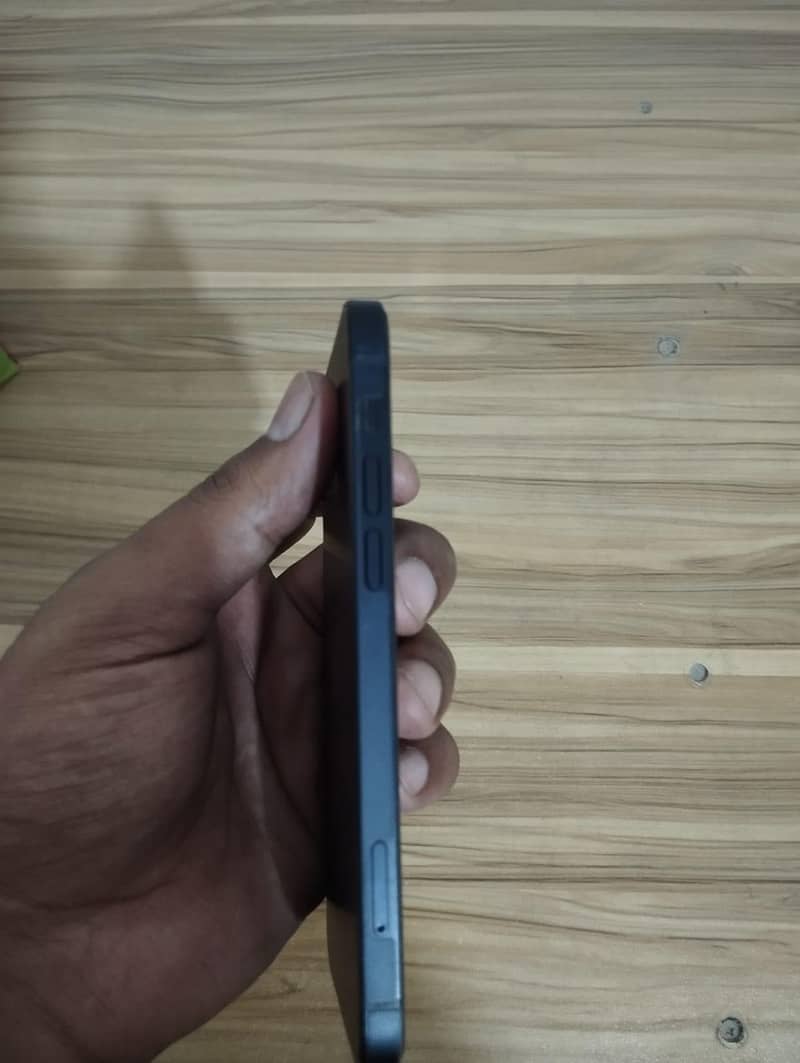 Apple iPhone 12 2