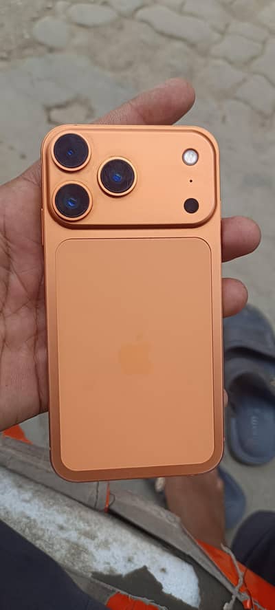 Apple iPhone XR Convert 17 pro