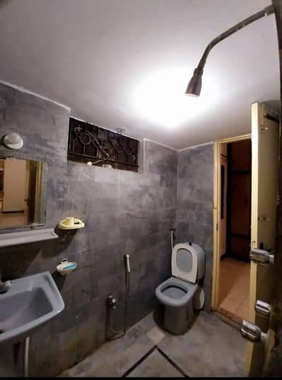 8 marla ground portion available for rent at G/11 near to markez