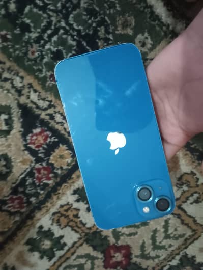 Apple iPhone 13