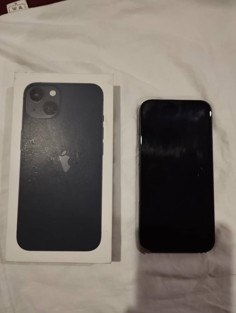 Apple iPhone 13 4