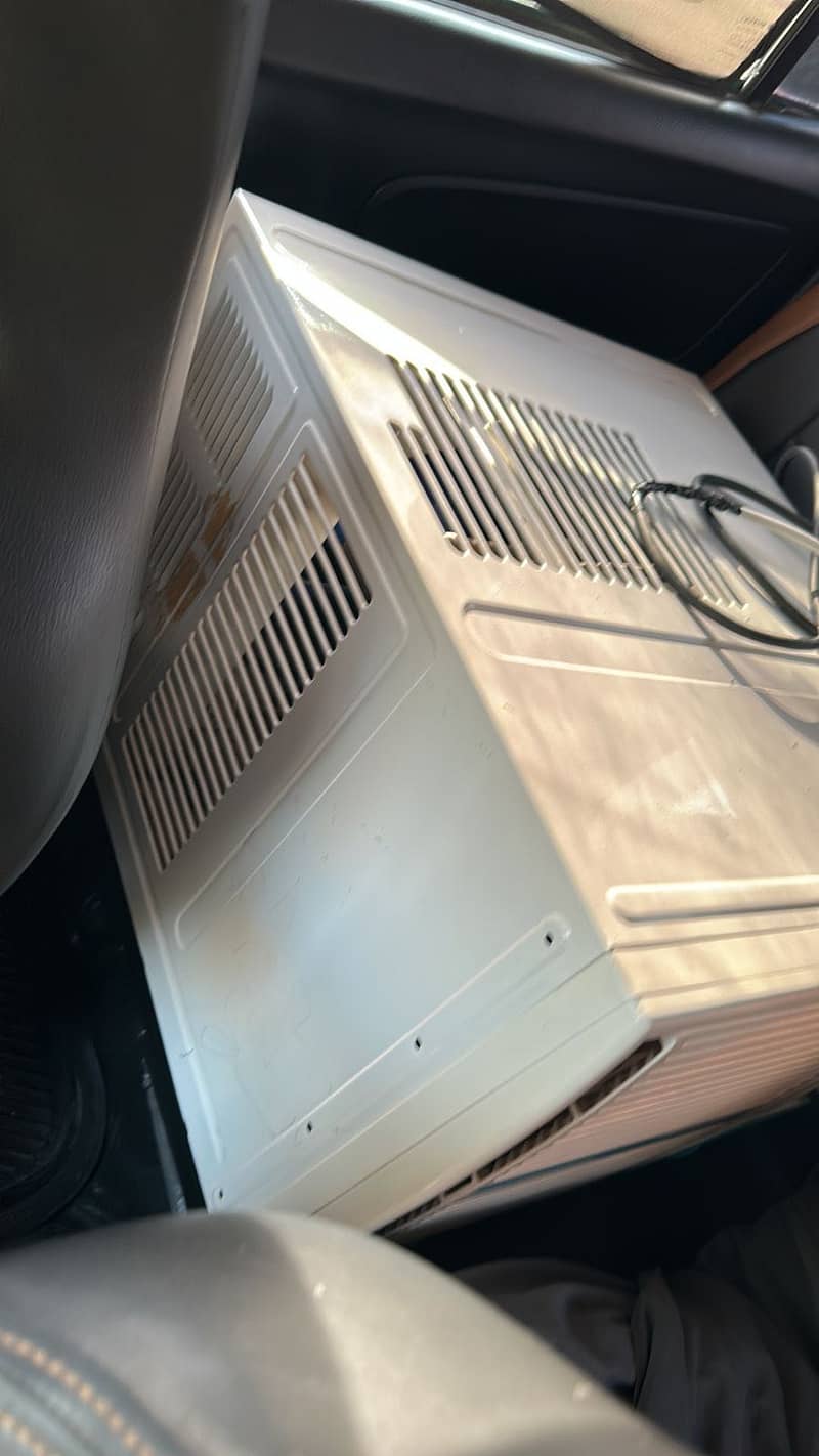 NEW CONDITION WINDOW AC 0