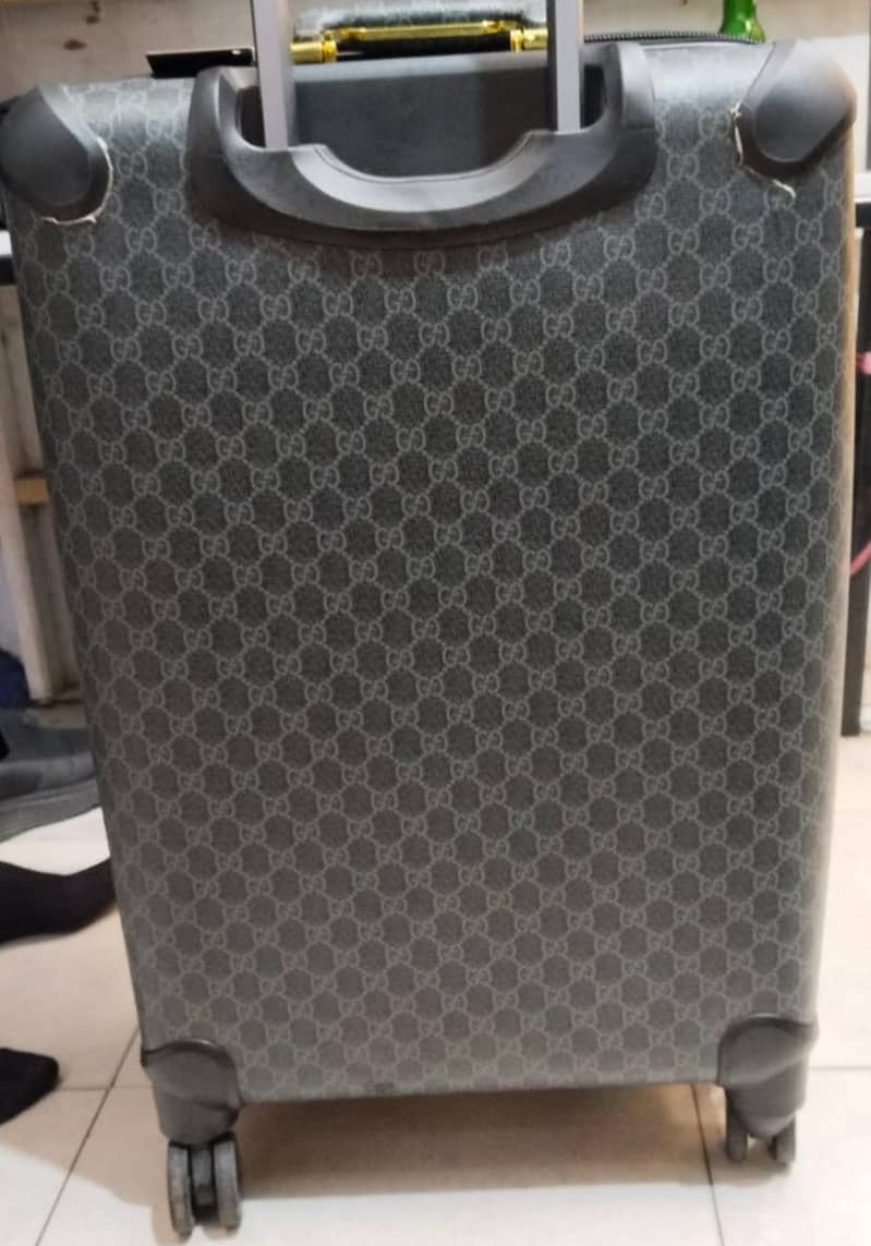 Gucci 2