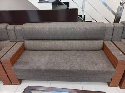 Urgent 5 Seater Sofa Set for Sale