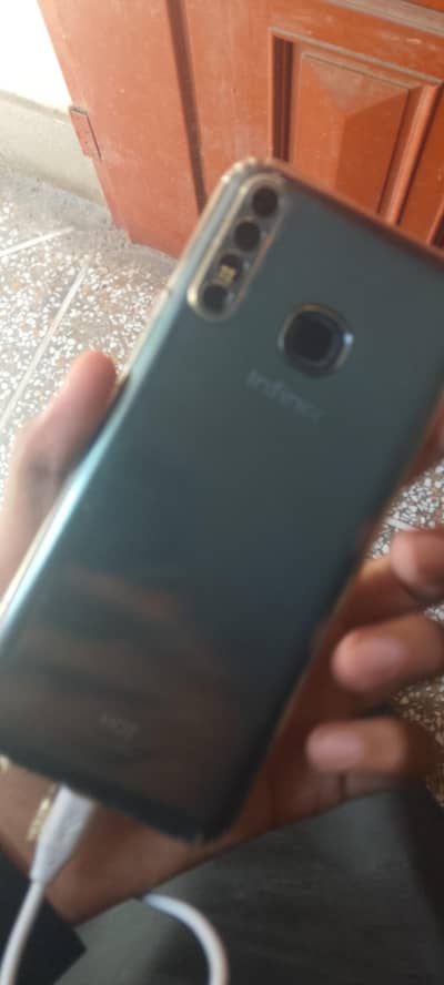infinix hot 8 lite