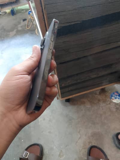 Iphone 14 pro (urgent sale)