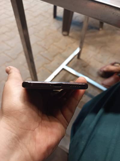 Vivo V30