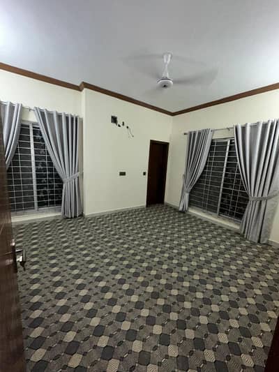 120 Square Yard Independent House Black 12 For Rent