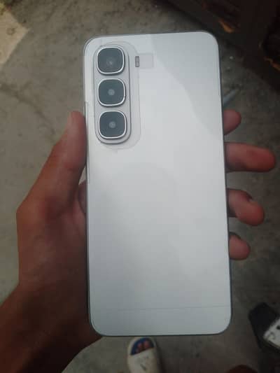 Infinix Hot 60i