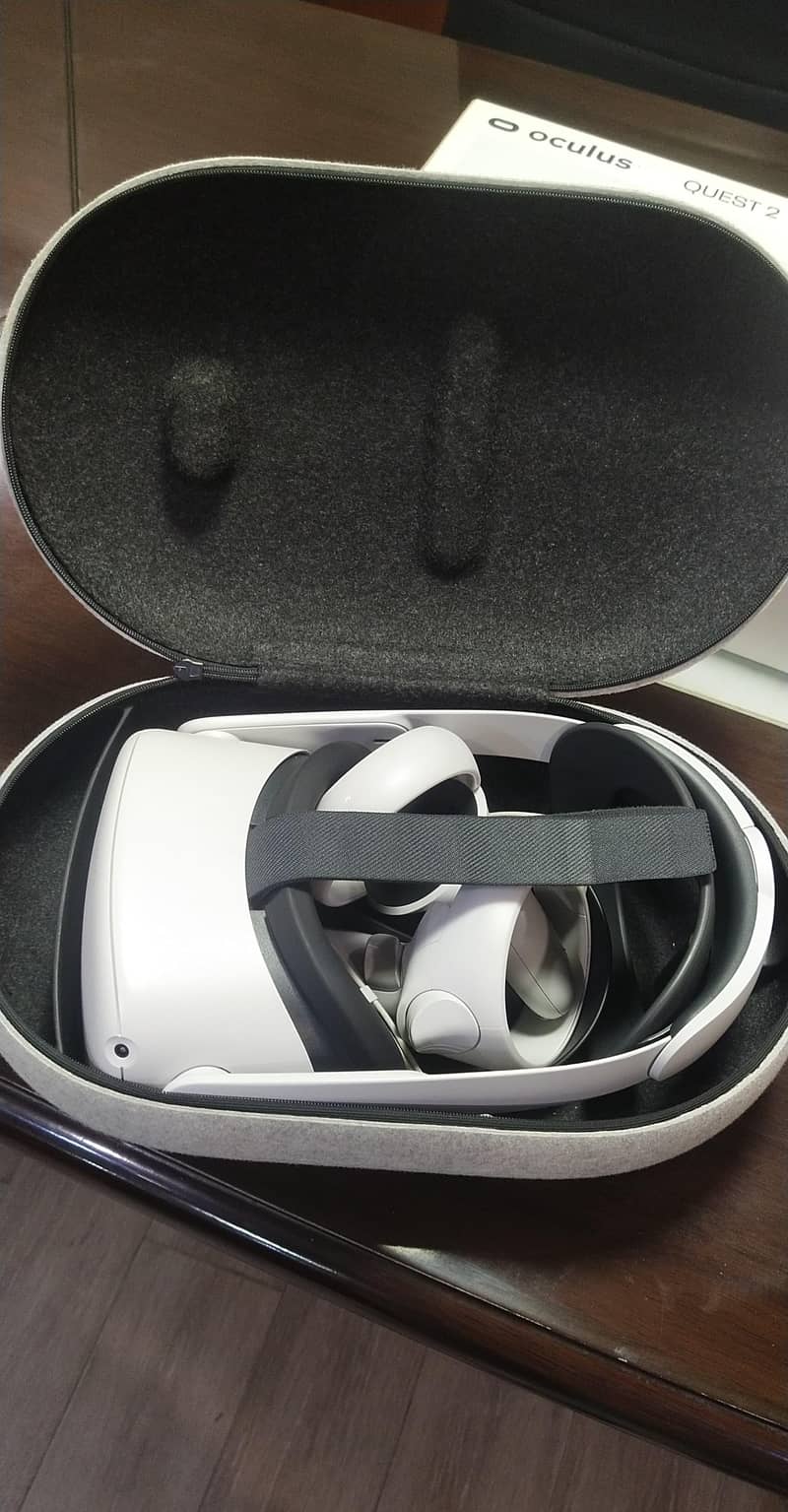 Oculus Quest 2 4