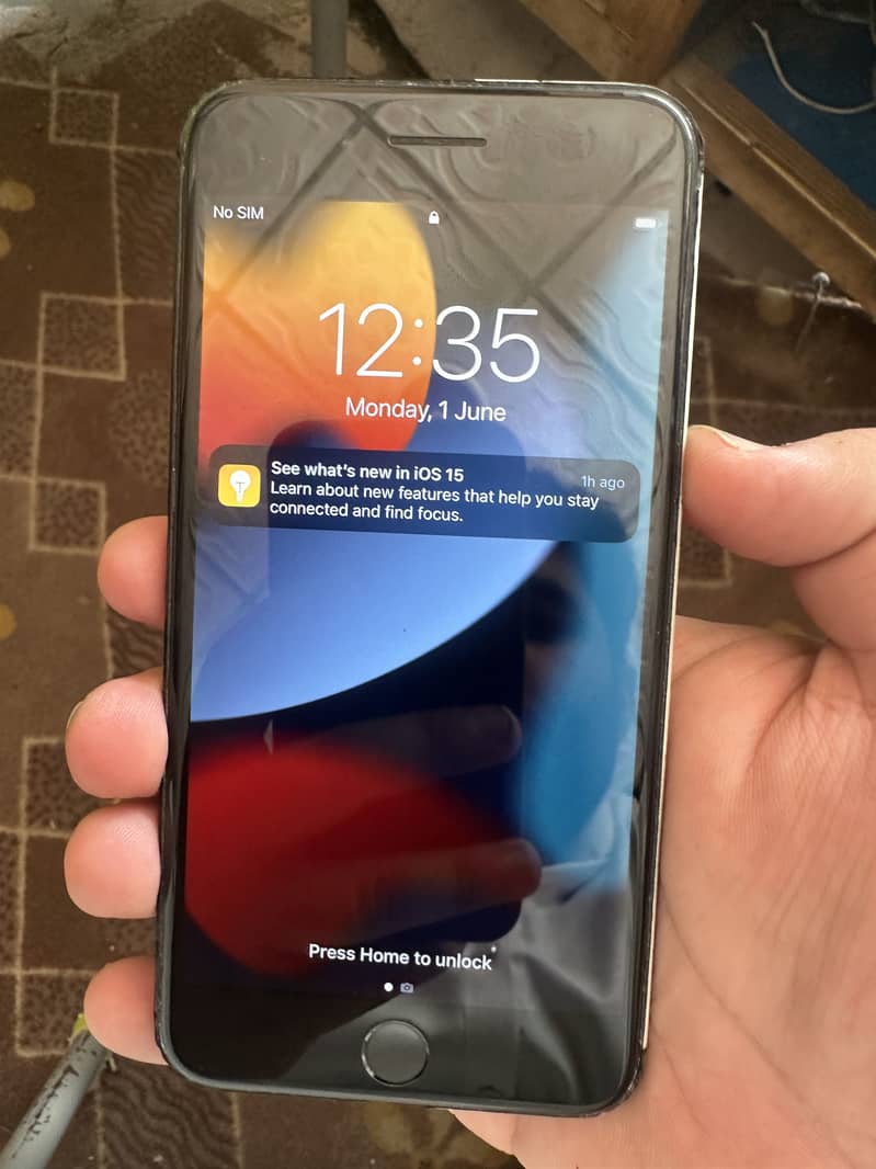 Apple iPhone 7 Plus 2