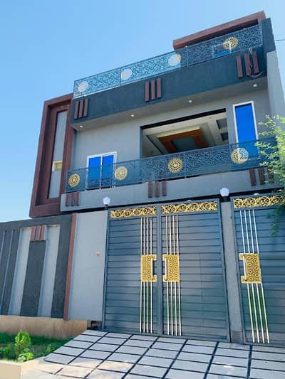 Prime Location Wapda Town House Sized 7 Marla Is Available
