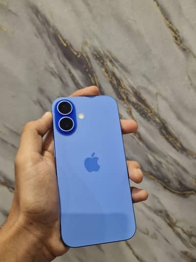 Apple iPhone 16