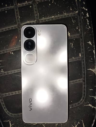Vivo Y200
