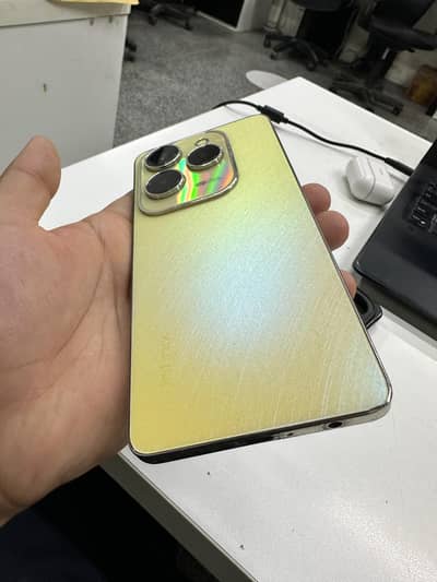 Infinix hot 40 pro urgent sell