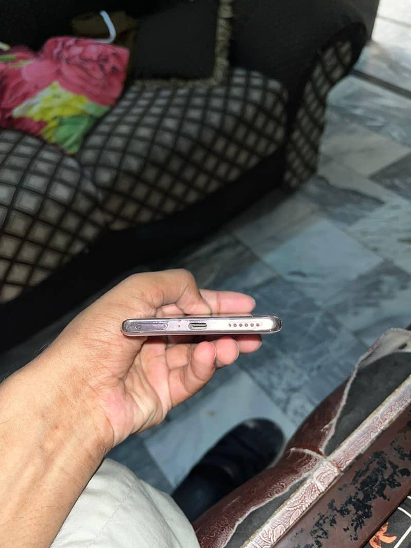 Infinix Zero 40 4