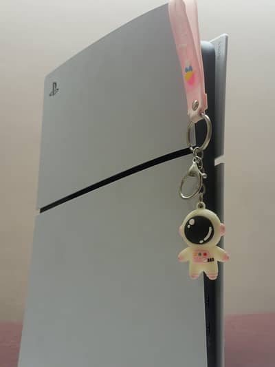 `PS5 Digital Edition Slim CFI-2102 1TB + 1 DualSense Controller