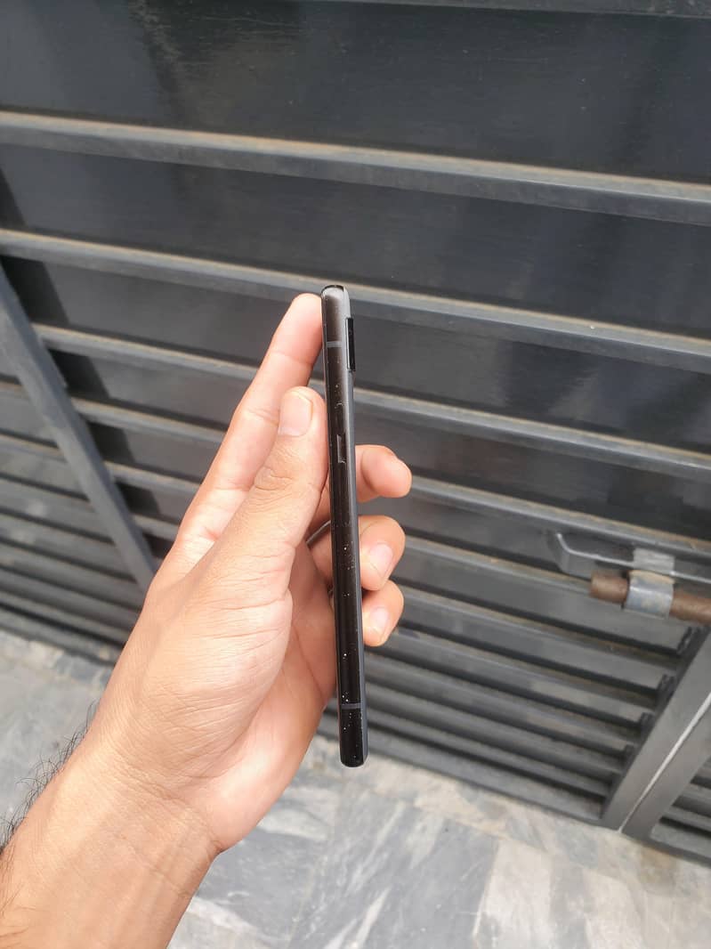 Google Pixel 6a 3