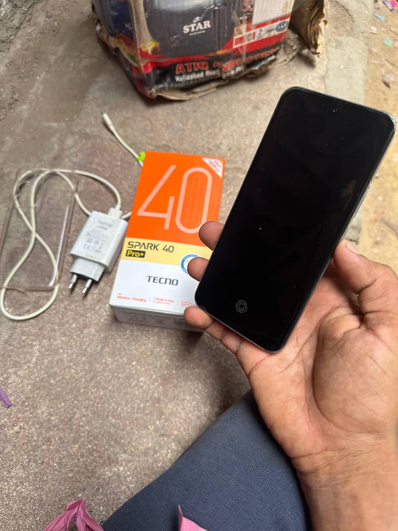 spark 40 pro plus 15