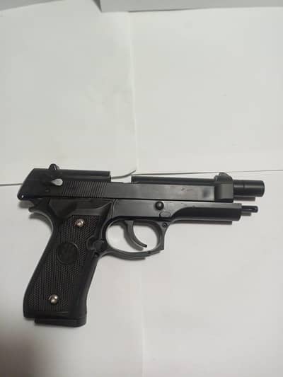 Bretta M92fc toys gun premium quality metal finish realistic design