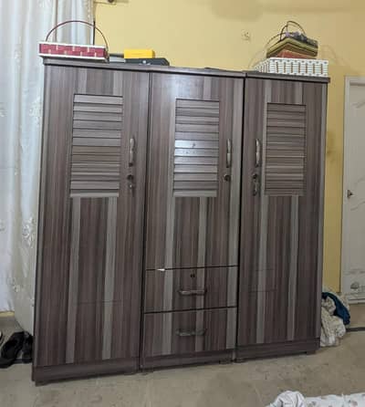 wardrobe +Dressing Table+ Bad set