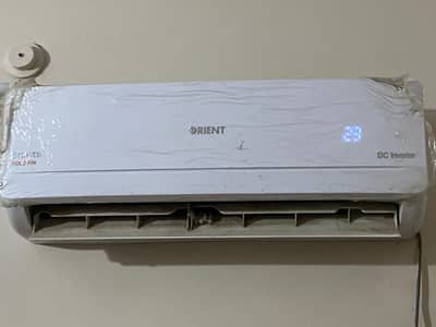 1 Ton DC Inverter AC in excellent condition