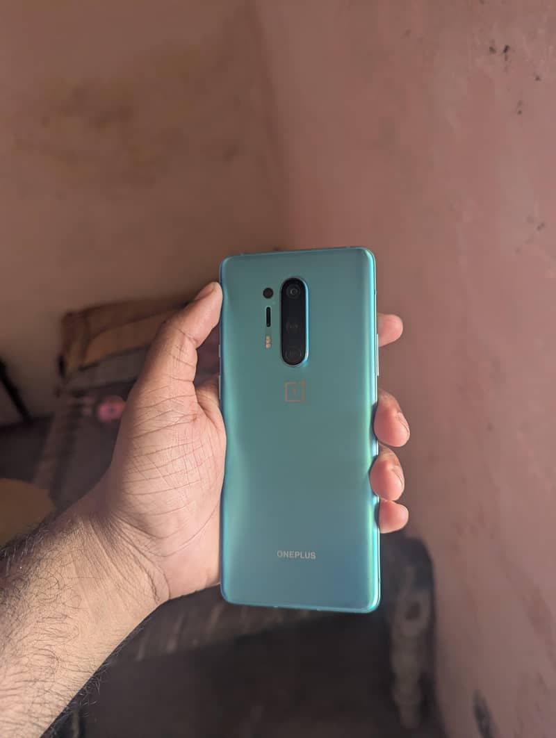 One Plus 8 Pro 12 256 0