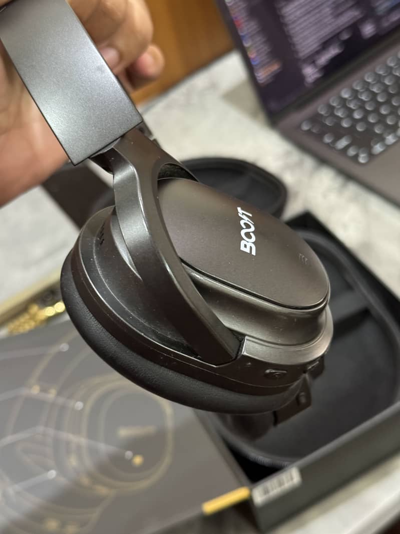 Boost Wave Wireless ANC Headset 5