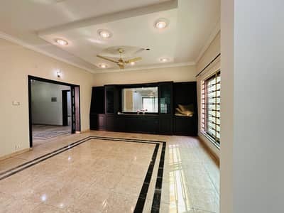1 Kanal 2 Bed Room Uper Portion in Gulraiz near Bahria Town