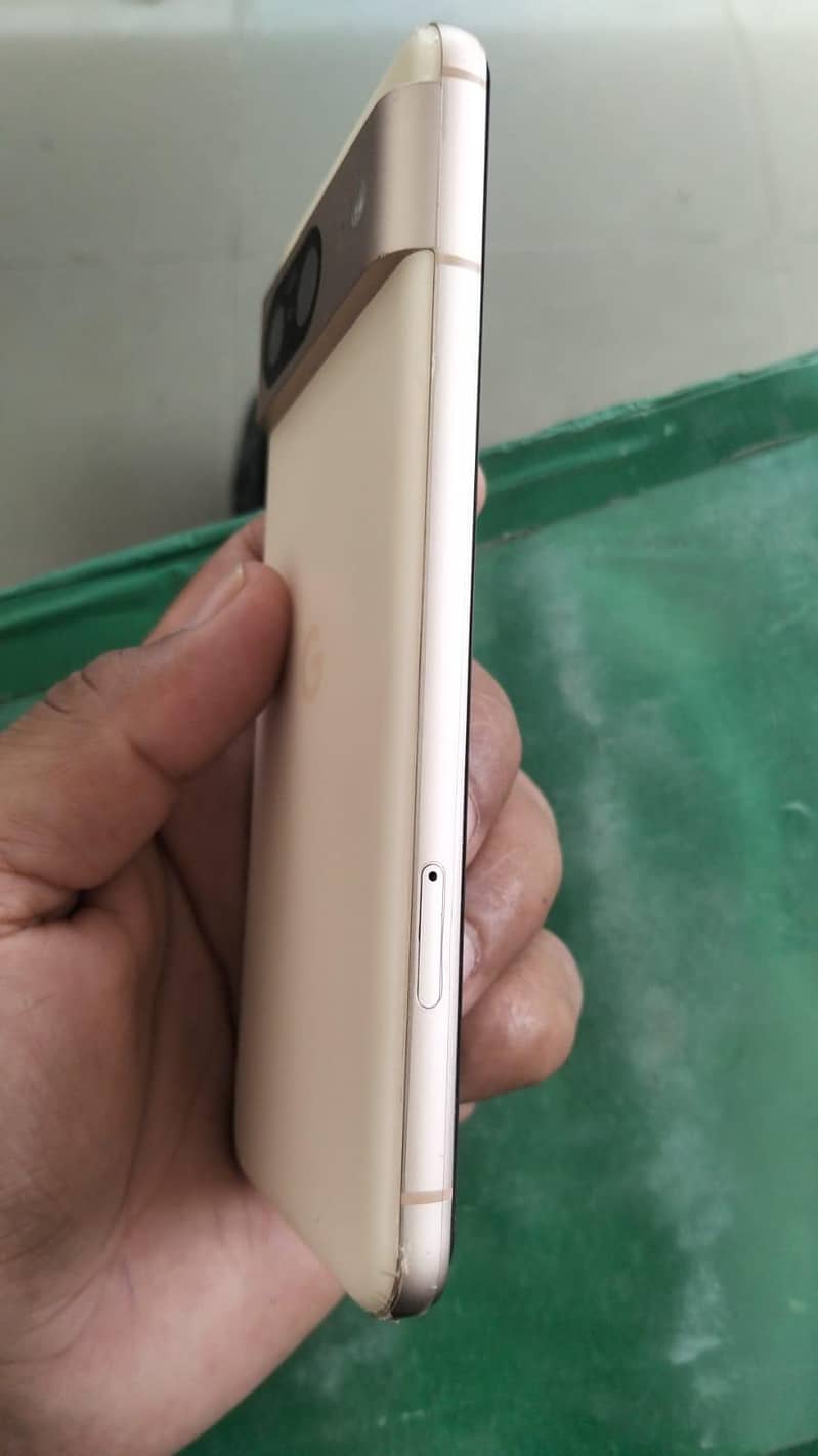 Google Pixel 8 2
