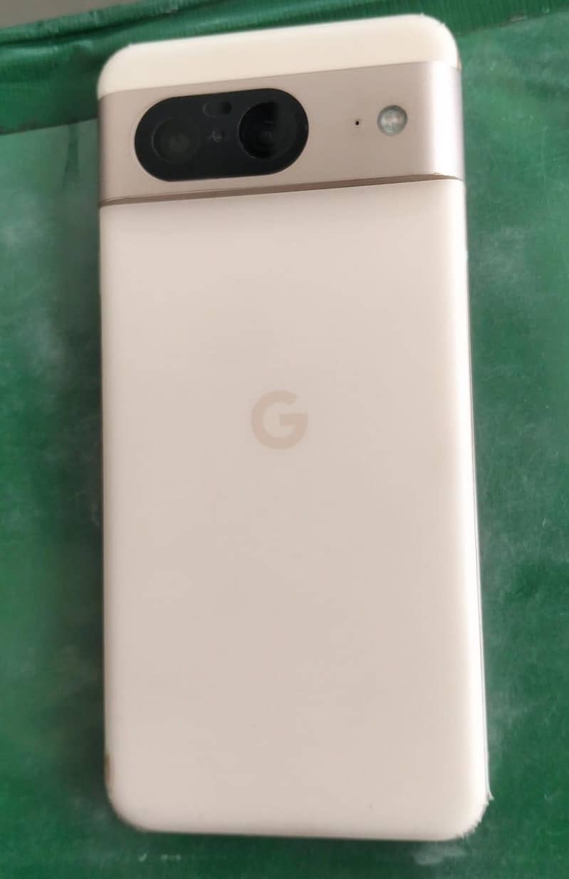 Google Pixel 8 3