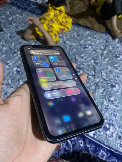 I phone 11 64gb Jv ( exchange possible )