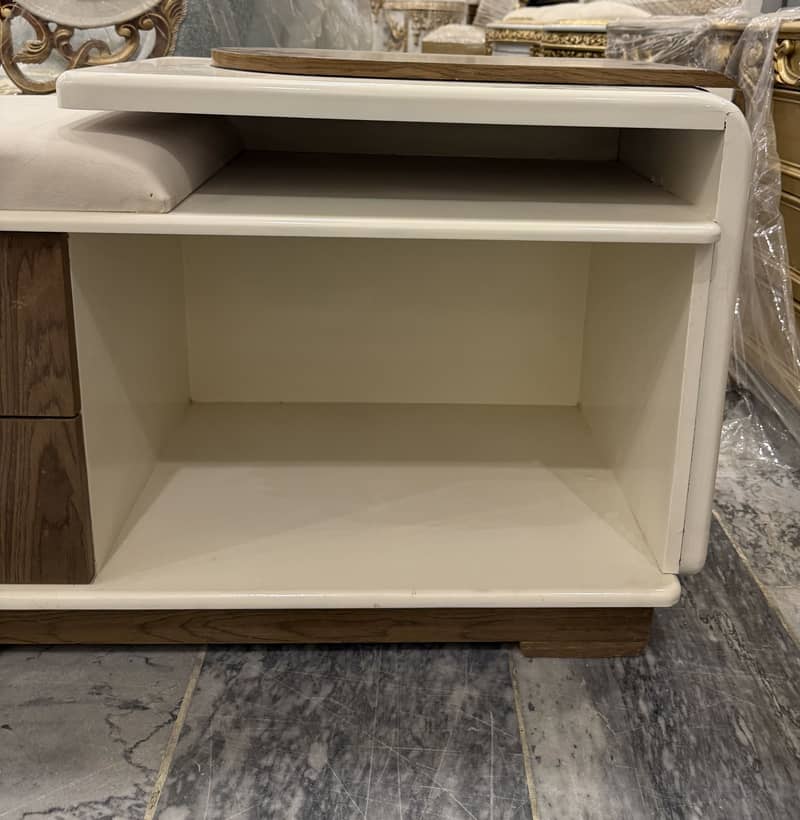Modern Bedseti 4