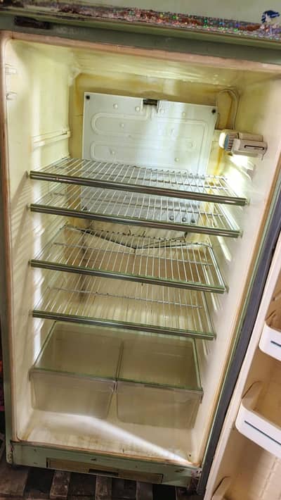 Toshiba refrigerator 10 out of 8 condition