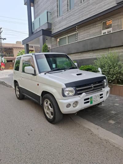 2000 mini Pajero turbo 4x4 fully automatic japanese 660cc