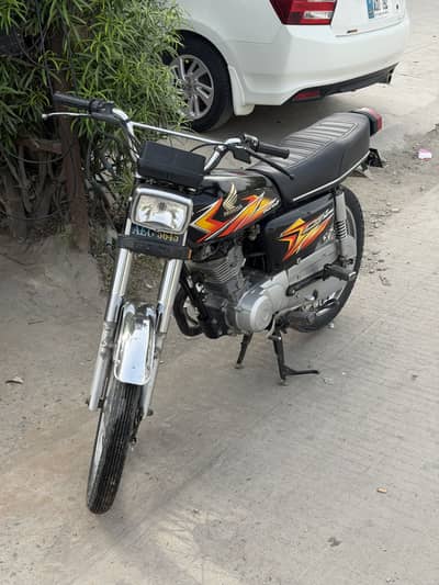 Honda CG 125 2021 model black colour