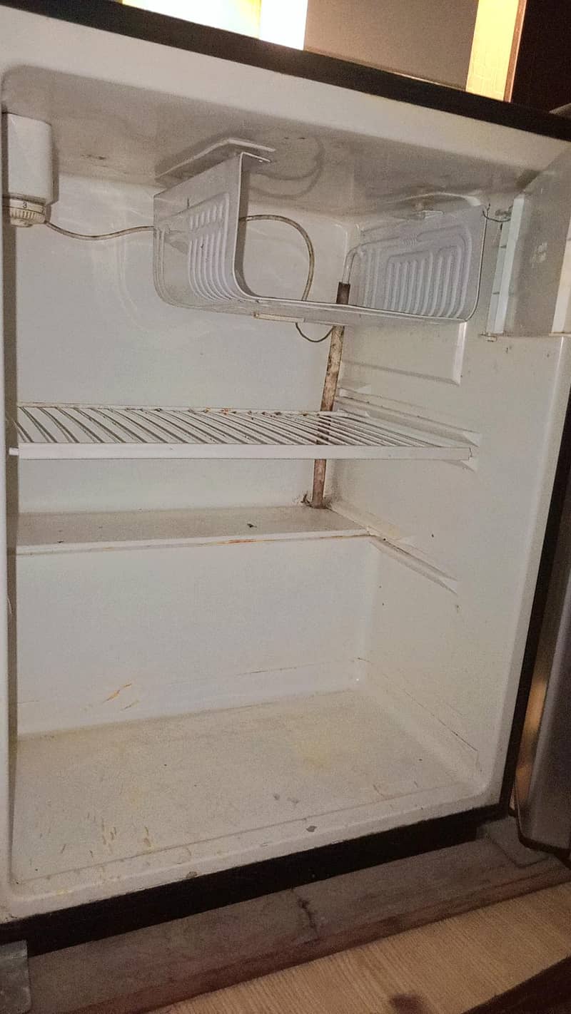 Compact Mini Fridge – Perfect Condition 1