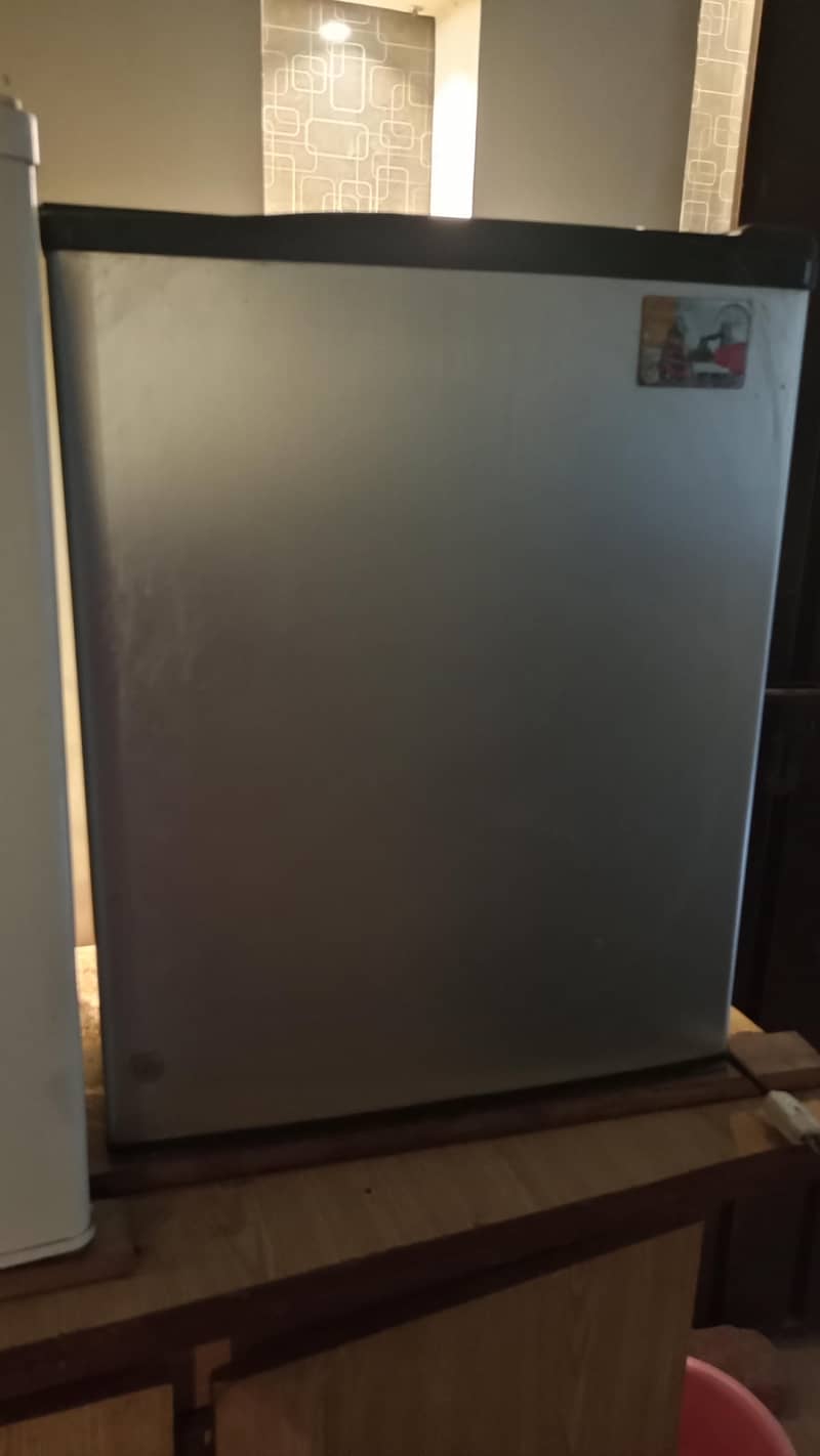 Compact Mini Fridge – Perfect Condition 2