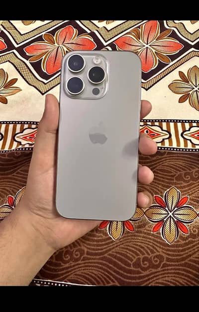 Apple iPhone 16 Pro