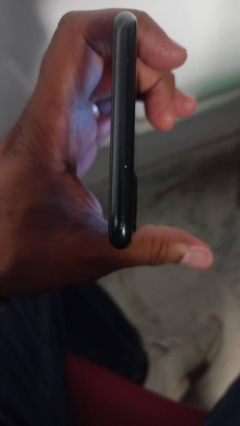 Apple iPhone 7 Plus 3