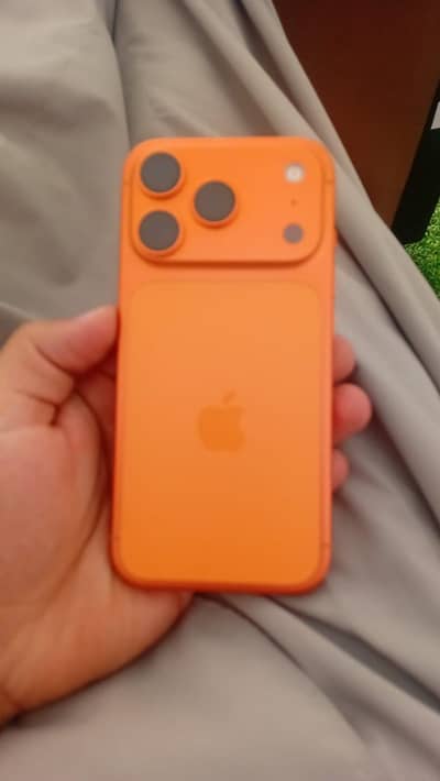 iphone 17 pro jv 256gb  65 cycle count