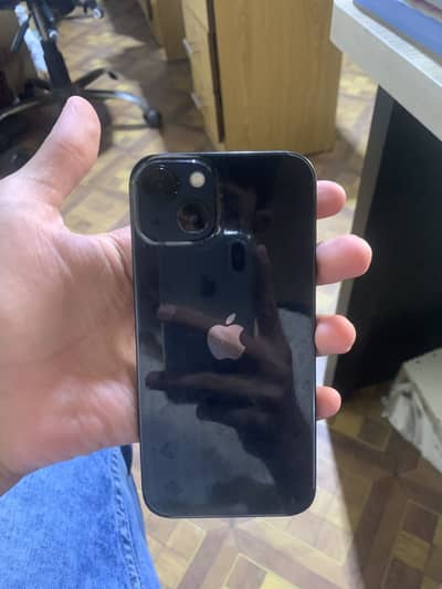 Apple iPhone 13