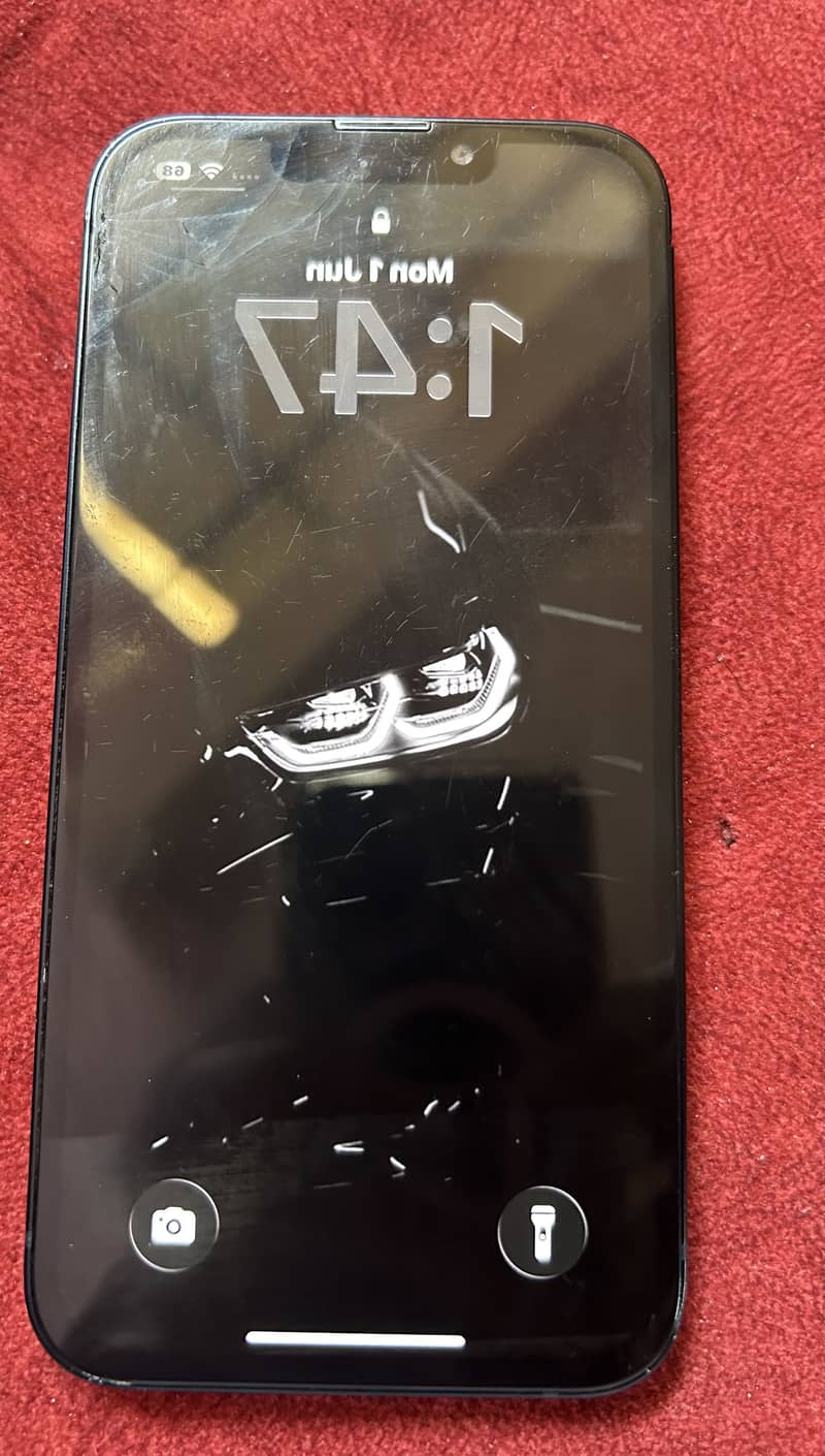 Apple iPhone 13 1