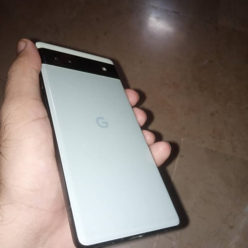 Google Pixel 6a 1