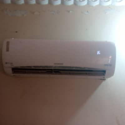 Kenwood AC good condition