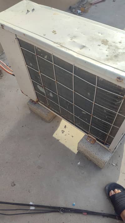 haier ac 1.5 ton non inverter condition used urgent sell karna ha