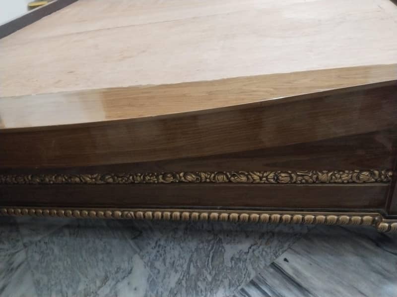 king size bed 1
