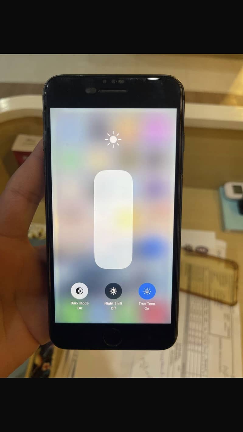 Apple iPhone 8 Plus 2